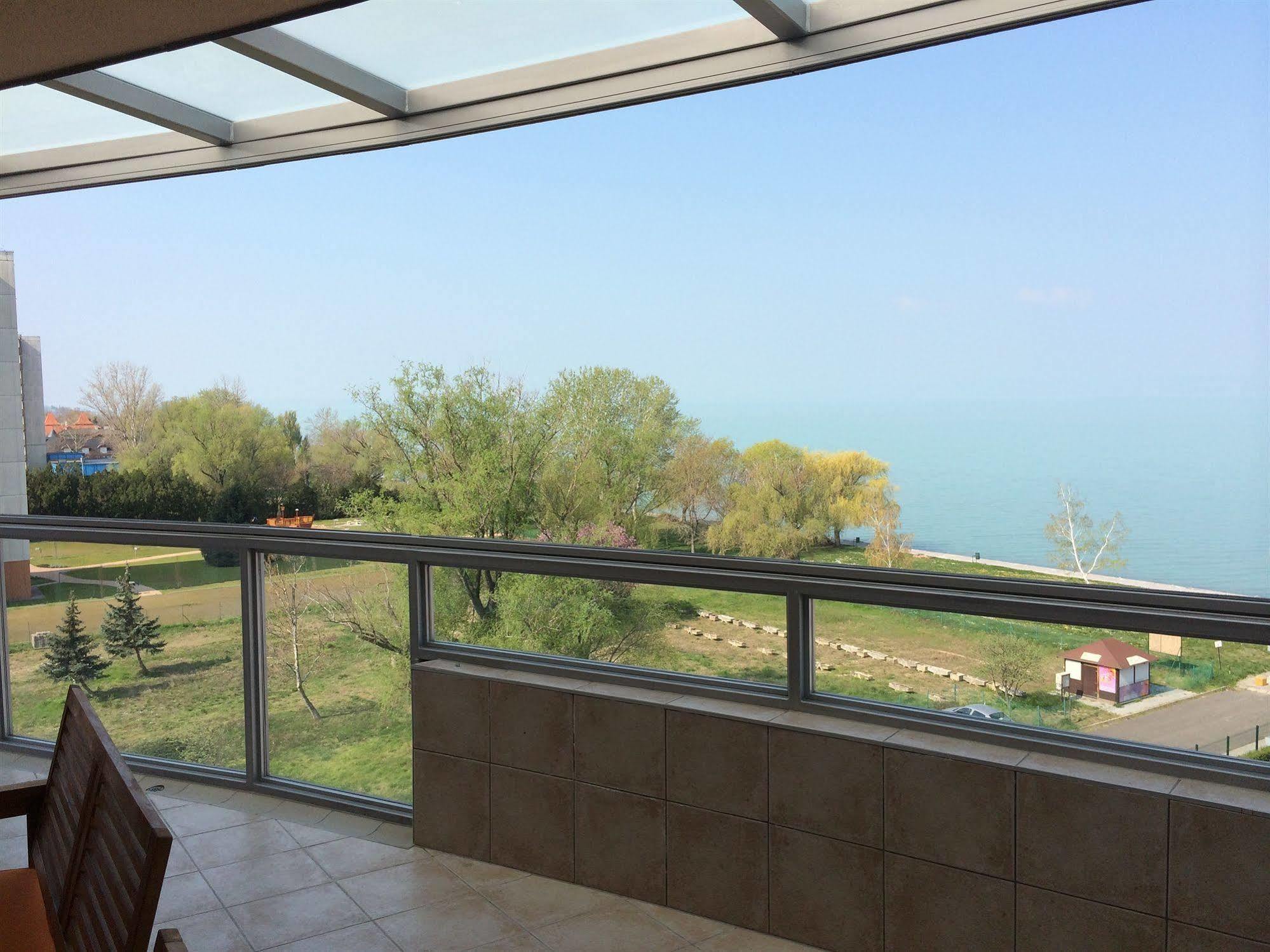 Luxury Apartment Hotel Siófok Eksteriør billede