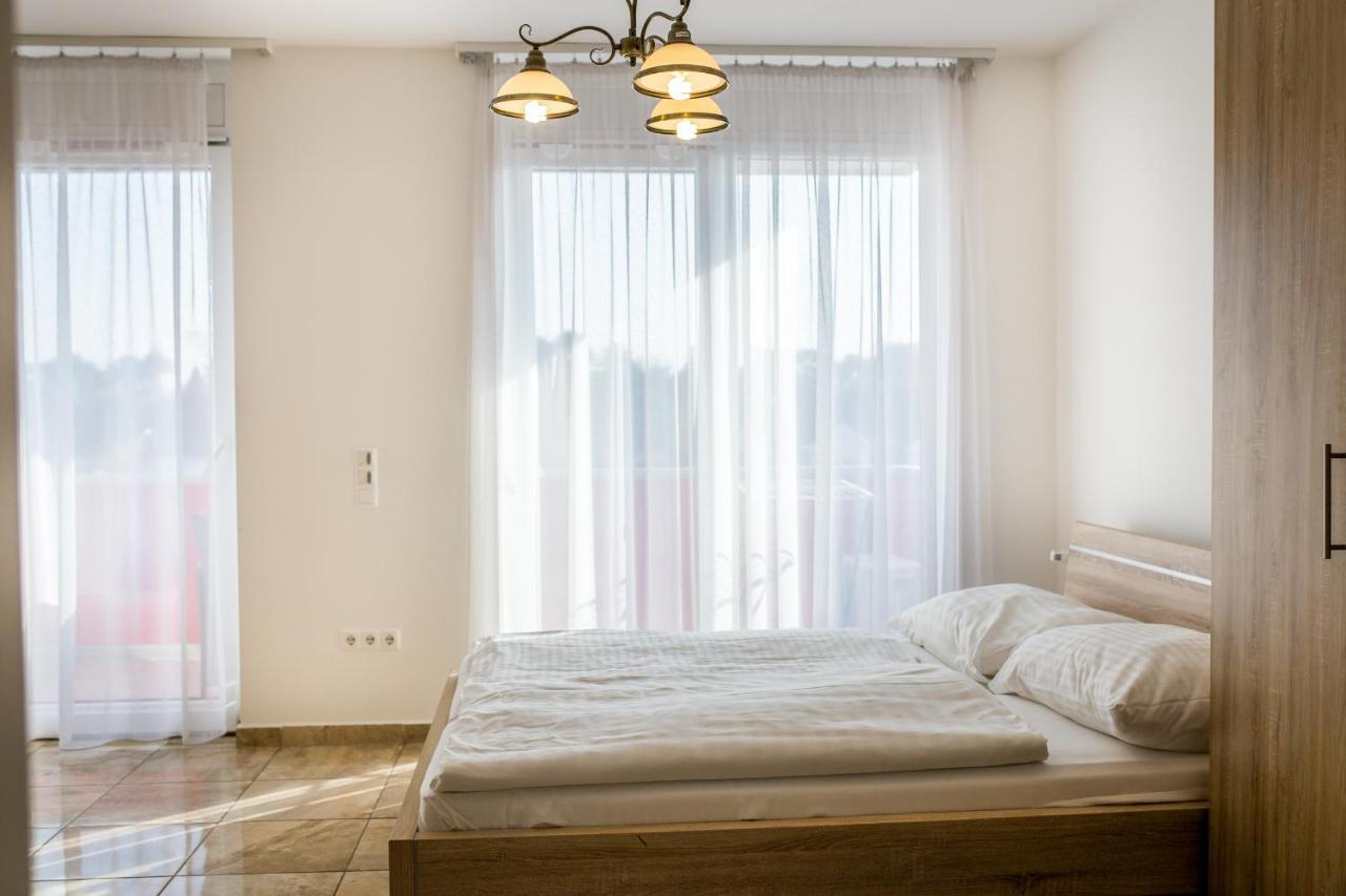 Luxury Apartment Hotel Siófok Eksteriør billede